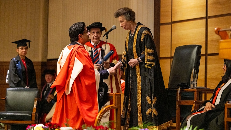 Kumar Mangalam Birla joins global leaders receiving University of London’s top award Kumar Mangalam Birla joins global leaders receiving University of London’s top award