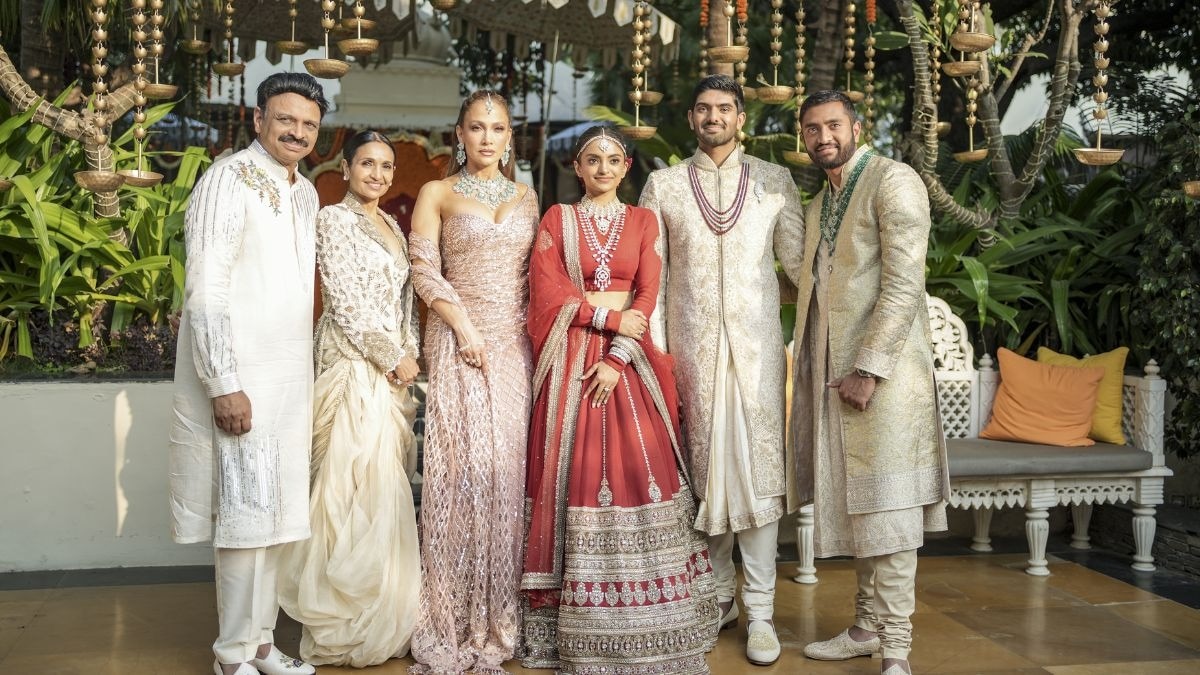 Netra, daughter of NRI pharma entrepreneur Rama Raju Mantena, tied the knot with tech entrepreneur Vamsi Gadiraju on November 23 Netra, daughter of NRI pharma entrepreneur Rama Raju Mantena, tied the knot with tech entrepreneur Vamsi Gadiraju on November 23