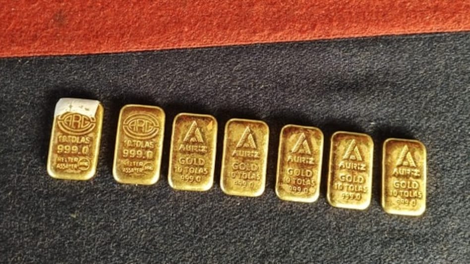 Uncertainty across global financial markets, volatility in crude oil, and the US dollar’s movements continue to influence the yellow metal prices. Uncertainty across global financial markets, volatility in crude oil, and the US dollar’s movements continue to influence the yellow metal prices.