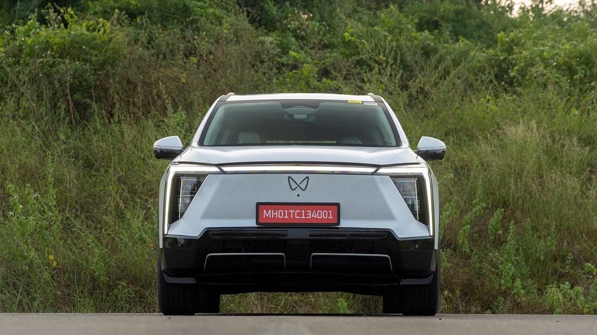 Mahindra XEV 9S review: A comfort-focused electric SUV with strong basics All variants get a dashboard-spanning setup with three 12.3-inch screens, along with wireless Apple CarPlay and Android Auto.