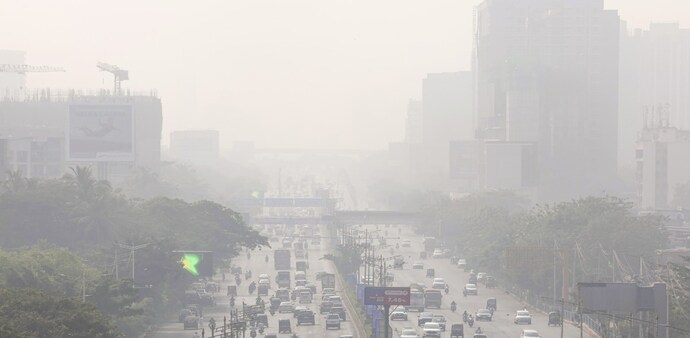 BMC imposes GRAP 4 in Mumbai as pollution spikes BMC imposes GRAP 4 in Mumbai as pollution spikes