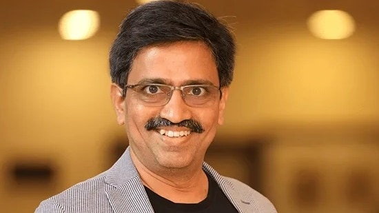 The institute, run by Avadhut Sathe, said it did not issue stock analysis or recommendations, investment advice or research, nor execute transactions on behalf of students. 