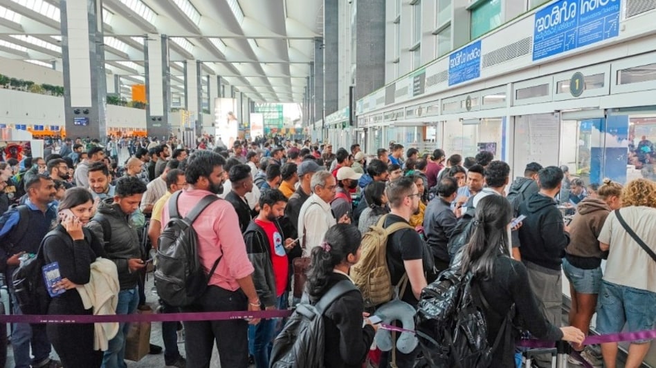 Passengers claimed last-minute fares on key routes like Delhi-Mumbai shot up to ₹60,000 — a price point that turned urgent travel into a privilege few could afford. Passengers claimed last-minute fares on key routes like Delhi-Mumbai shot up to ₹60,000 — a price point that turned urgent travel into a privilege few could afford.