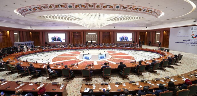 Calling India-Russia ties a partnership built on “mutual trust,” Modi said this foundation offers “direction and momentum” for economic convergence. Calling India-Russia ties a partnership built on “mutual trust,” Modi said this foundation offers “direction and momentum” for economic convergence.