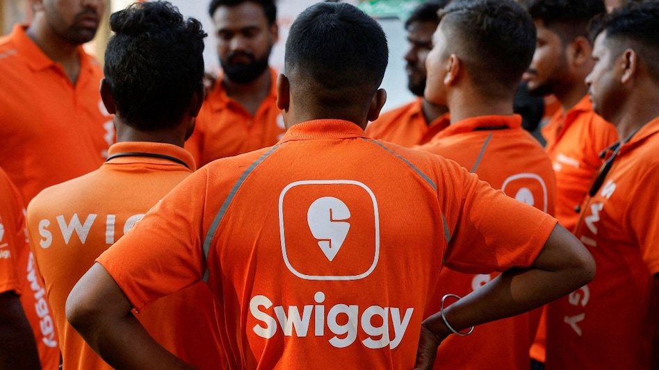 Swiggy previously raised Rs 11,327 crore during its November 2024 IPO, which included Rs 4,500 crore of fresh issuance and Rs 6,828 crore via an offer for sale. Swiggy previously raised Rs 11,327 crore during its November 2024 IPO, which included Rs 4,500 crore of fresh issuance and Rs 6,828 crore via an offer for sale.