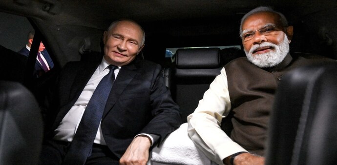 Vladimir Putin and PM Narendra Modi's photo creates ripple in US Congress Vladimir Putin and PM Narendra Modi's photo creates ripple in US Congress