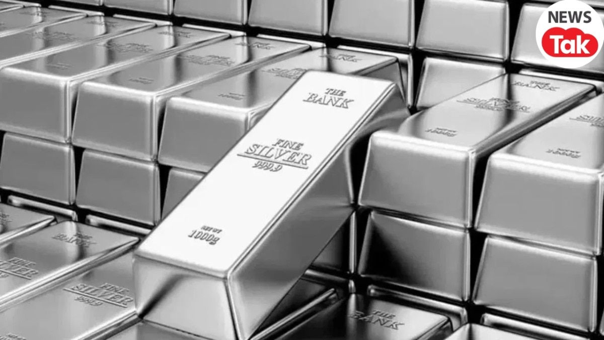 Silver surges to $62.50 as US Fed cuts rates by 25 bps -- what investors should note now