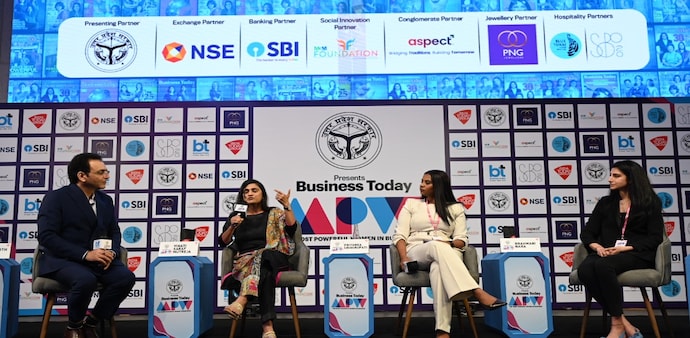 The discussion explored the nuanced experiences of inheriting, managing, and leading family businesses. The discussion explored the nuanced experiences of inheriting, managing, and leading family businesses.