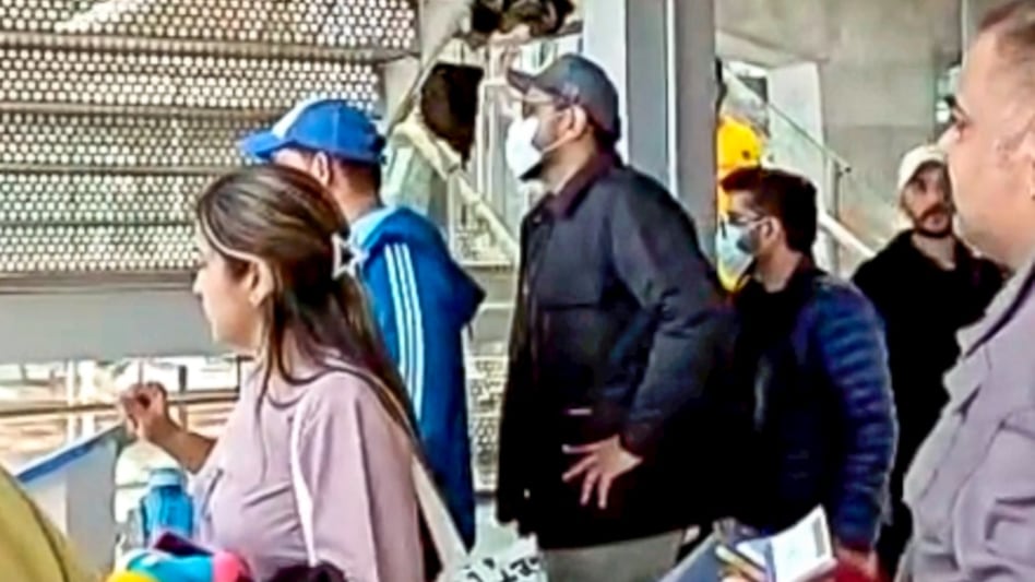 Luthra brothers, Saurabh and Gaurav, escorted at Bangkok airport ahead of their deportation to India Luthra brothers, Saurabh and Gaurav, escorted at Bangkok airport ahead of their deportation to India