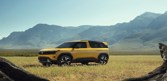 Tata Sierra bookings open: Check pricing of all variants and available features Tata Sierra bookings open: Check pricing of all variants and available features