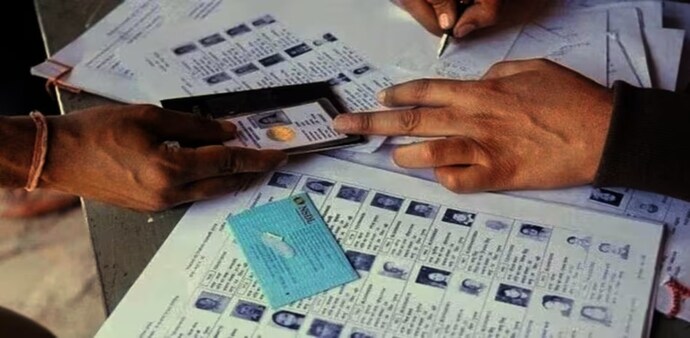 West Bengal's electorate has dropped from 7.66 crore to just over 7.08 crore West Bengal's electorate has dropped from 7.66 crore to just over 7.08 crore