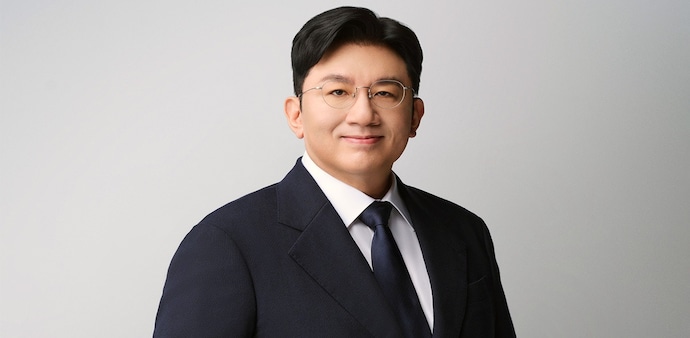 HYBE is one of the most powerful entertainment companies in the world HYBE is one of the most powerful entertainment companies in the world
