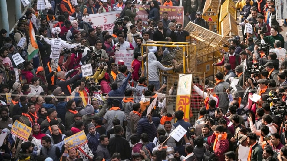 Security at the site was significantly tightened, with a three-layer barricade and the deployment of around 15,000 police and paramilitary personnel. Security at the site was significantly tightened, with a three-layer barricade and the deployment of around 15,000 police and paramilitary personnel.