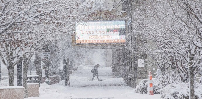 As of 4:04 p.m. Eastern Time, data from FlightAware confirmed 1,802 cancellations and 22,349 delays nationwide. As of 4:04 p.m. Eastern Time, data from FlightAware confirmed 1,802 cancellations and 22,349 delays nationwide.