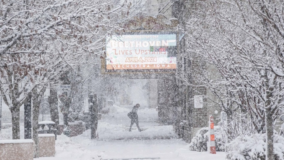 As of 4:04 p.m. Eastern Time, data from FlightAware confirmed 1,802 cancellations and 22,349 delays nationwide. As of 4:04 p.m. Eastern Time, data from FlightAware confirmed 1,802 cancellations and 22,349 delays nationwide.