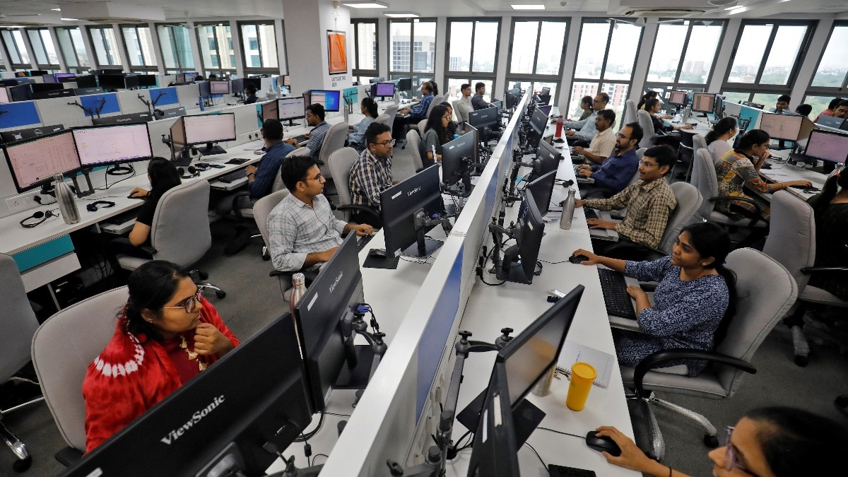 While flexible arrangements within organisations are shrinking, freelance and contract work has grown steadily.