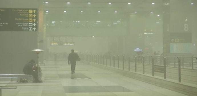 The Delhi airport has issued an advisory warning of flight delays and cancellations. The Delhi airport has issued an advisory warning of flight delays and cancellations.