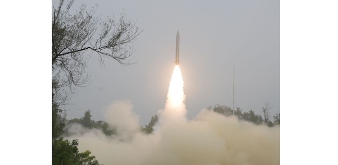DRDO successfully conducts salvo launch of two Pralay missiles in quick succession DRDO successfully conducts salvo launch of two Pralay missiles in quick succession