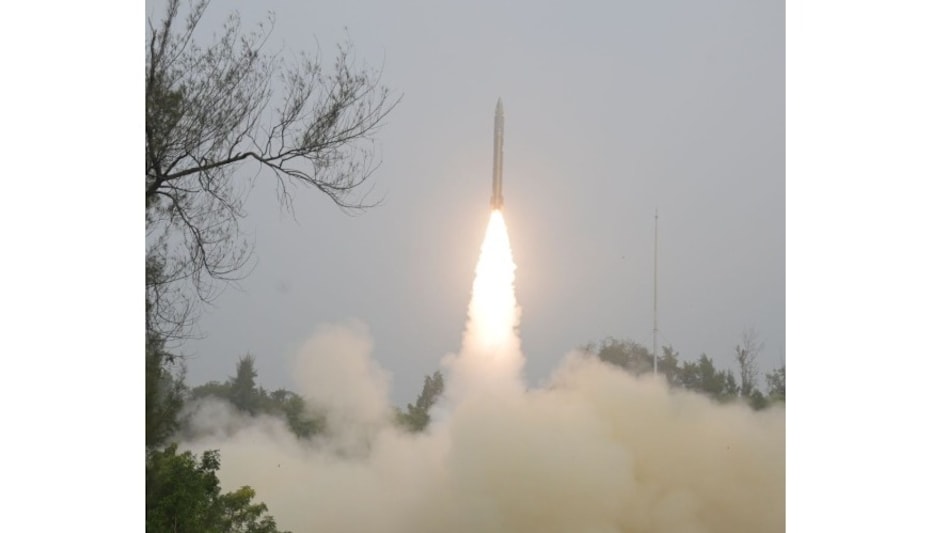 DRDO successfully conducts salvo launch of two Pralay missiles in quick succession DRDO successfully conducts salvo launch of two Pralay missiles in quick succession