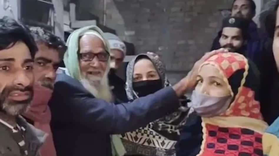 During his stay, Sharif learnt that several close family members, including his father and brother, had passed away during his absence. During his stay, Sharif learnt that several close family members, including his father and brother, had passed away during his absence.