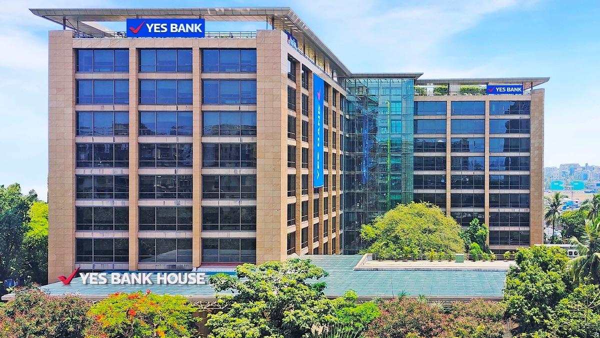 YES Bank shares rose 3.62 per cent to Rs 22.27 on Friday, with its market capitalization hitting Rs 70,000 crore mark. The stock had settled at Rs 21.49 on Thursday.