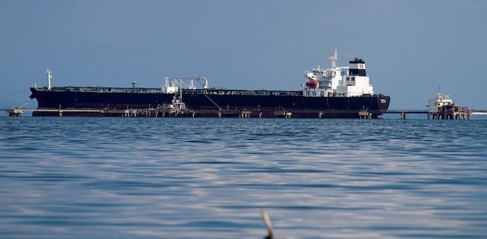 Venezuela’s oil paradox lies in the gap between reserves and recoverability. Venezuela’s oil paradox lies in the gap between reserves and recoverability.