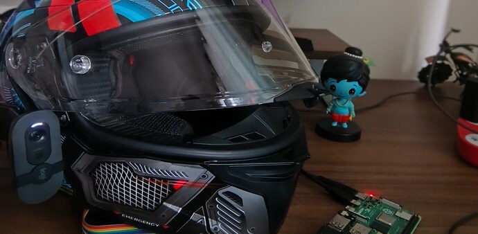 AI powered helmet for traffic violation reporting (Source: @the2ndfloorguy on X/Twitter) AI powered helmet for traffic violation reporting (Source: @the2ndfloorguy on X/Twitter)