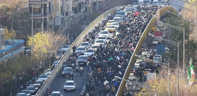 The advisory comes as Iran grapples with widespread unrest triggered by a deepening economic crisis and the sharp depreciation of the national currency. The advisory comes as Iran grapples with widespread unrest triggered by a deepening economic crisis and the sharp depreciation of the national currency.