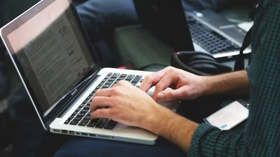 Navigating the Future: Sridhar Vembu Highlights AI's Impact on Software Engineering Careers