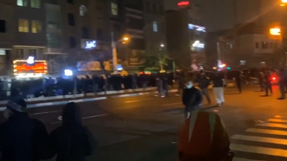 Iran in turmoil: Gunfire, mass casualties overwhelm hospitals