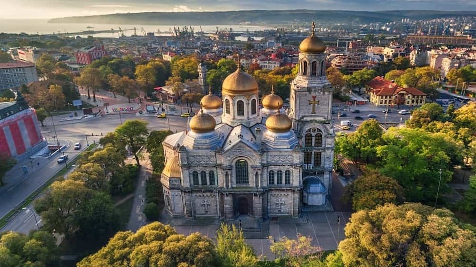 One of Europe’s oldest nations, Bulgaria is roughly the size of the US state of Virginia and offers a mix of history, affordability, and lifestyle appeal. One of Europe’s oldest nations, Bulgaria is roughly the size of the US state of Virginia and offers a mix of history, affordability, and lifestyle appeal.