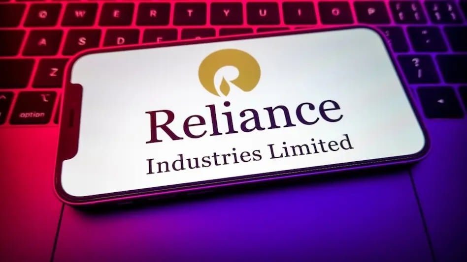 Reliance Industries pauses plans to make lithium-ion battery cells in India, says report Reliance Industries pauses plans to make lithium-ion battery cells in India, says report