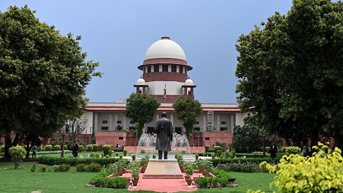 Supreme Court directs ECI to show list of voters flagged under ‘logical discrepancies’
