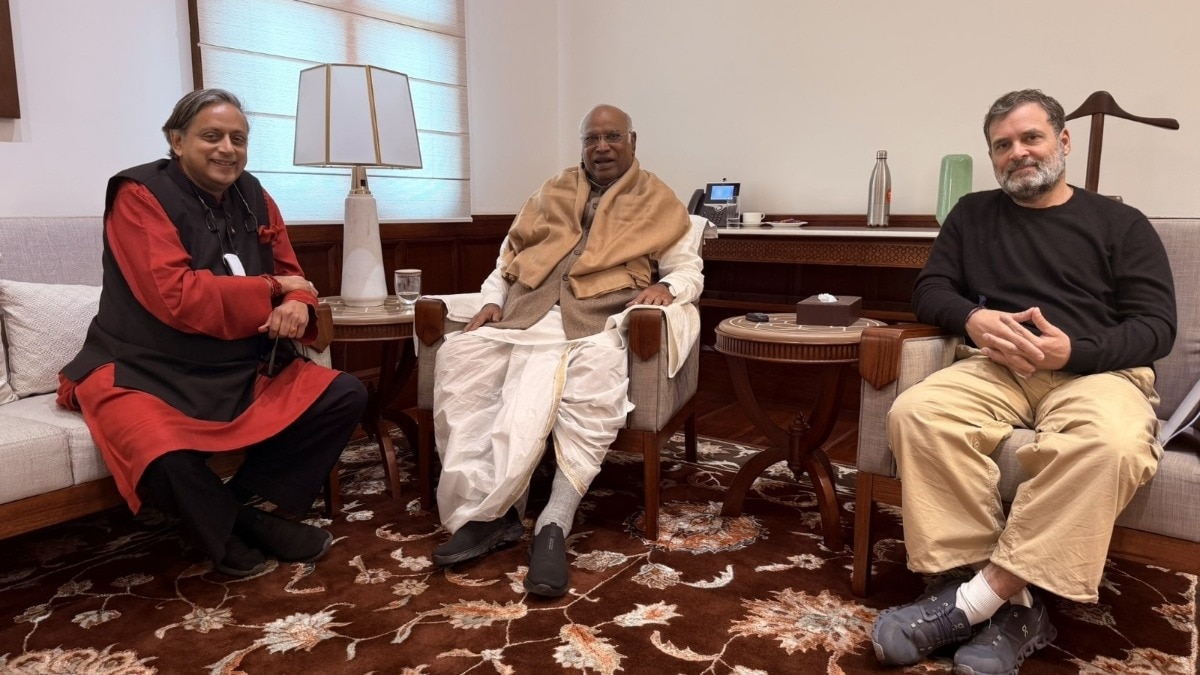 Speaking to ANI, the Thiruvananthapuram MP said he has always supported the Congress party and has taken part in election campaigns. Speaking to ANI, the Thiruvananthapuram MP said he has always supported the Congress party and has taken part in election campaigns.