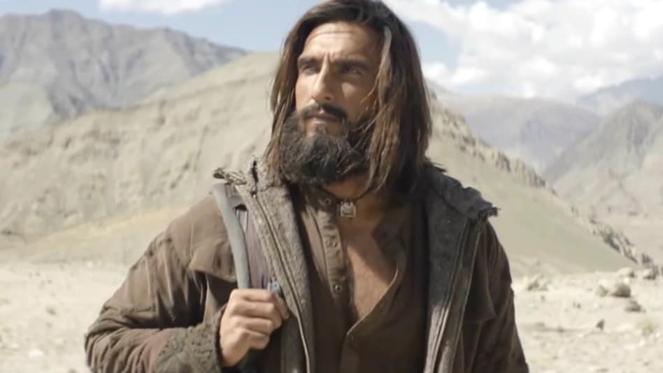 Before coming to OTT, it had a long theatrical run and earned over ₹1,300 crore at the box office. Before coming to OTT, it had a long theatrical run and earned over ₹1,300 crore at the box office.