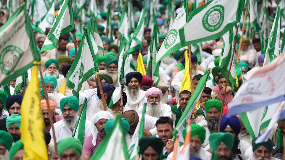 Krantikari Kisan Union (Punjab) leader Darshan Pal said members of his outfit would burn effigies of Trump and Modi in protest. Krantikari Kisan Union (Punjab) leader Darshan Pal said members of his outfit would burn effigies of Trump and Modi in protest.