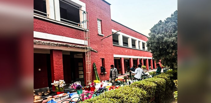 Protesters accused the administration of "double standards," as resources usually denied to students were used for the event. Protesters accused the administration of "double standards," as resources usually denied to students were used for the event.