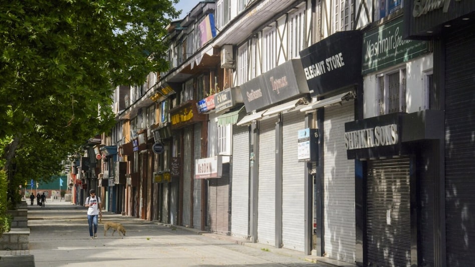 Feb 12 Bharat Bandh: Unions claim 30 crore workers join nationwide protest Feb 12 Bharat Bandh: Unions claim 30 crore workers join nationwide protest