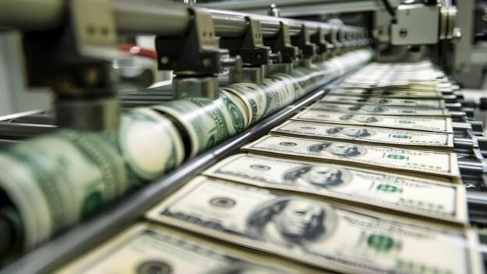 Earlier, Ray Dalio warned that the US is approaching a point where the volume of debt issuance risks overwhelming demand. Earlier, Ray Dalio warned that the US is approaching a point where the volume of debt issuance risks overwhelming demand.