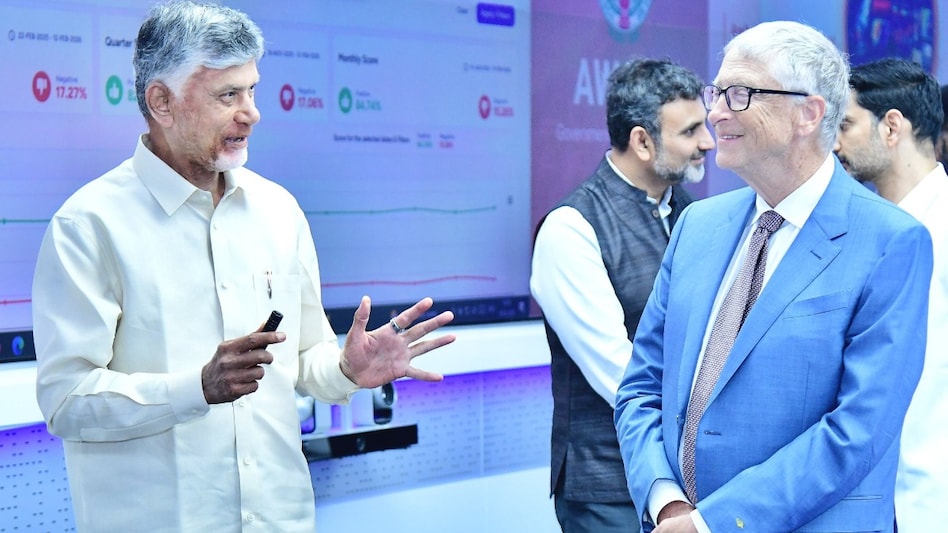 Microsoft co-founder Bill Gates arrived in Andhra Pradesh on Monday and held wide-ranging discussions with Chief Minister N Chandrababu Naidu and senior ministers. Microsoft co-founder Bill Gates arrived in Andhra Pradesh on Monday and held wide-ranging discussions with Chief Minister N Chandrababu Naidu and senior ministers.