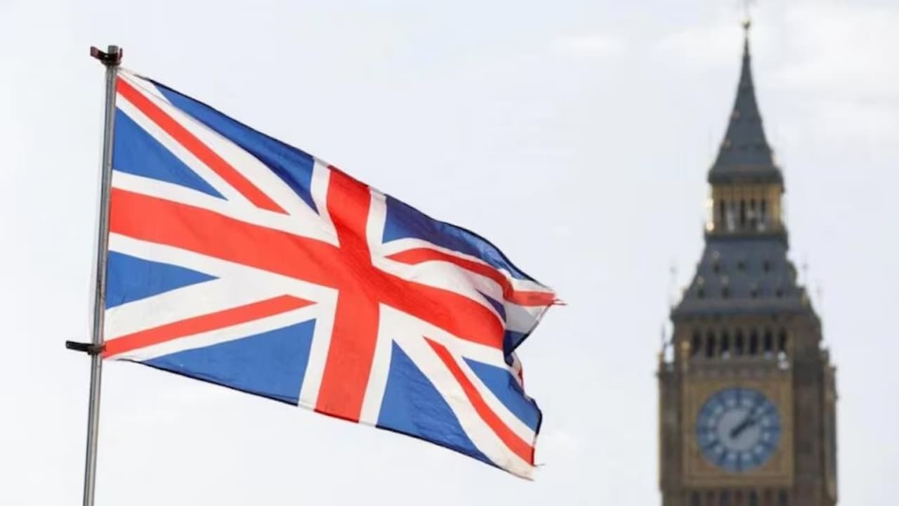 UK Switches to Digital Visas - Airlines Now Enforce New Rules