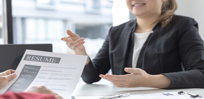 An analysis by BestBrokers, based on Glassdoor data, examines how difficult it is to secure roles at the world’s largest publicly traded financial firms. An analysis by BestBrokers, based on Glassdoor data, examines how difficult it is to secure roles at the world’s largest publicly traded financial firms.