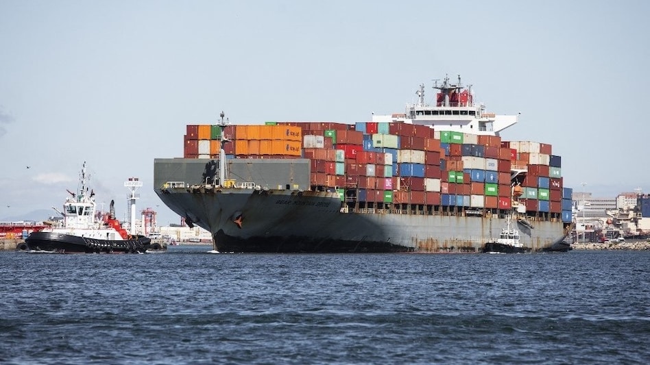 Industry representatives warned that prolonged tensions could disrupt established shipping lanes, inflate freight rates and push up input costs, especially if global crude prices surge. Industry representatives warned that prolonged tensions could disrupt established shipping lanes, inflate freight rates and push up input costs, especially if global crude prices surge.