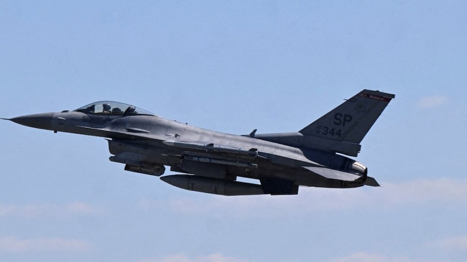 Iran War: Three US fighter jets were mistakenly shot down by Kuwait (Representative image) Iran War: Three US fighter jets were mistakenly shot down by Kuwait (Representative image)