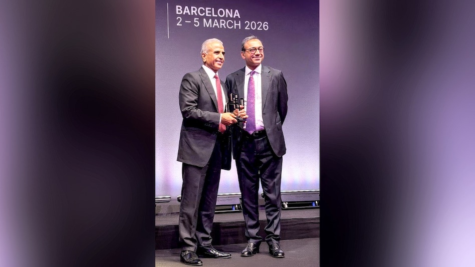 Sunil Bharti Mittal receives the GSMA Lifetime Achievement Award Sunil Bharti Mittal receives the GSMA Lifetime Achievement Award