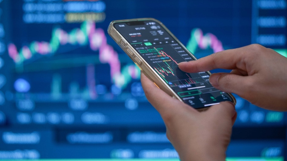 Oil prices fell on Tuesday after hitting their highest level in more than three years in the prior session as US President Donald Trump predicted the war in the Middle East could end soon. Oil prices fell on Tuesday after hitting their highest level in more than three years in the prior session as US President Donald Trump predicted the war in the Middle East could end soon.