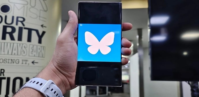 Bluesky CEO steps down. Bluesky CEO steps down.