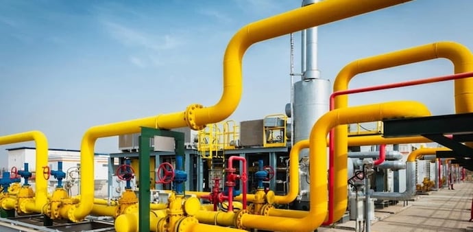 With Hormuz disruption, India's supply of natural gas and LPG is under serious threat With Hormuz disruption, India's supply of natural gas and LPG is under serious threat