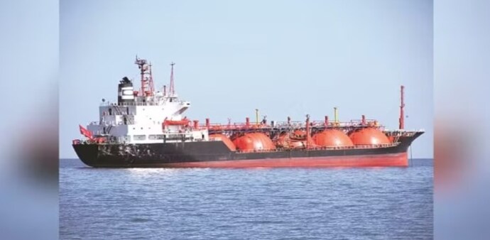 Jag Laadki tanker carrying 81,000 tonnes of crude to reach Mundra tomorrow Jag Laadki tanker carrying 81,000 tonnes of crude to reach Mundra tomorrow
