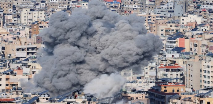 Iran war: Gulf states press the US to not fall short in the war and neutralise Iran Iran war: Gulf states press the US to not fall short in the war and neutralise Iran